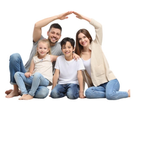 Dos mujeres se abrazan mientras disfrutan de los beneficios del programa de referidos Guardianes ADT